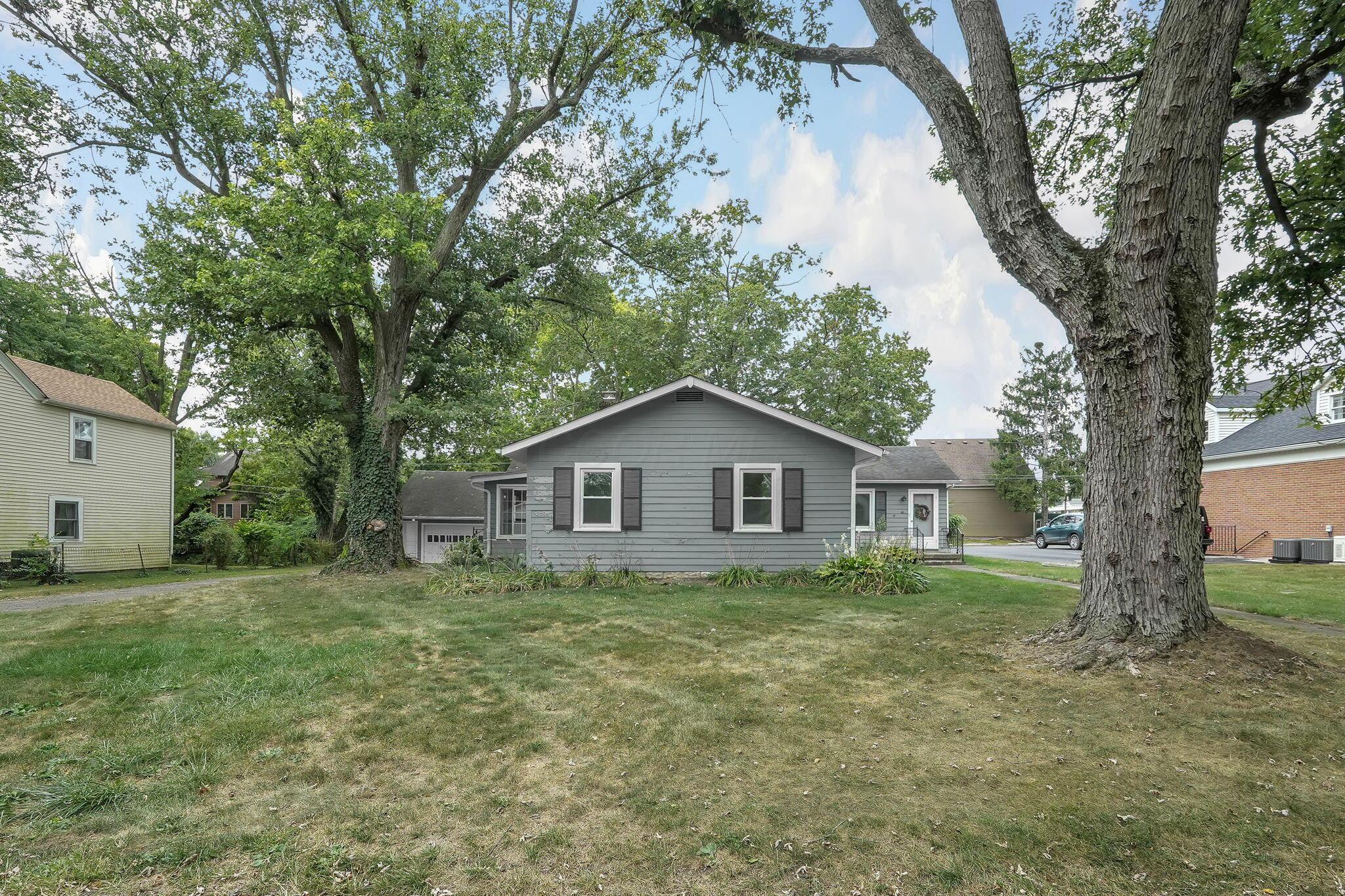 6105 Flora Villa Drive