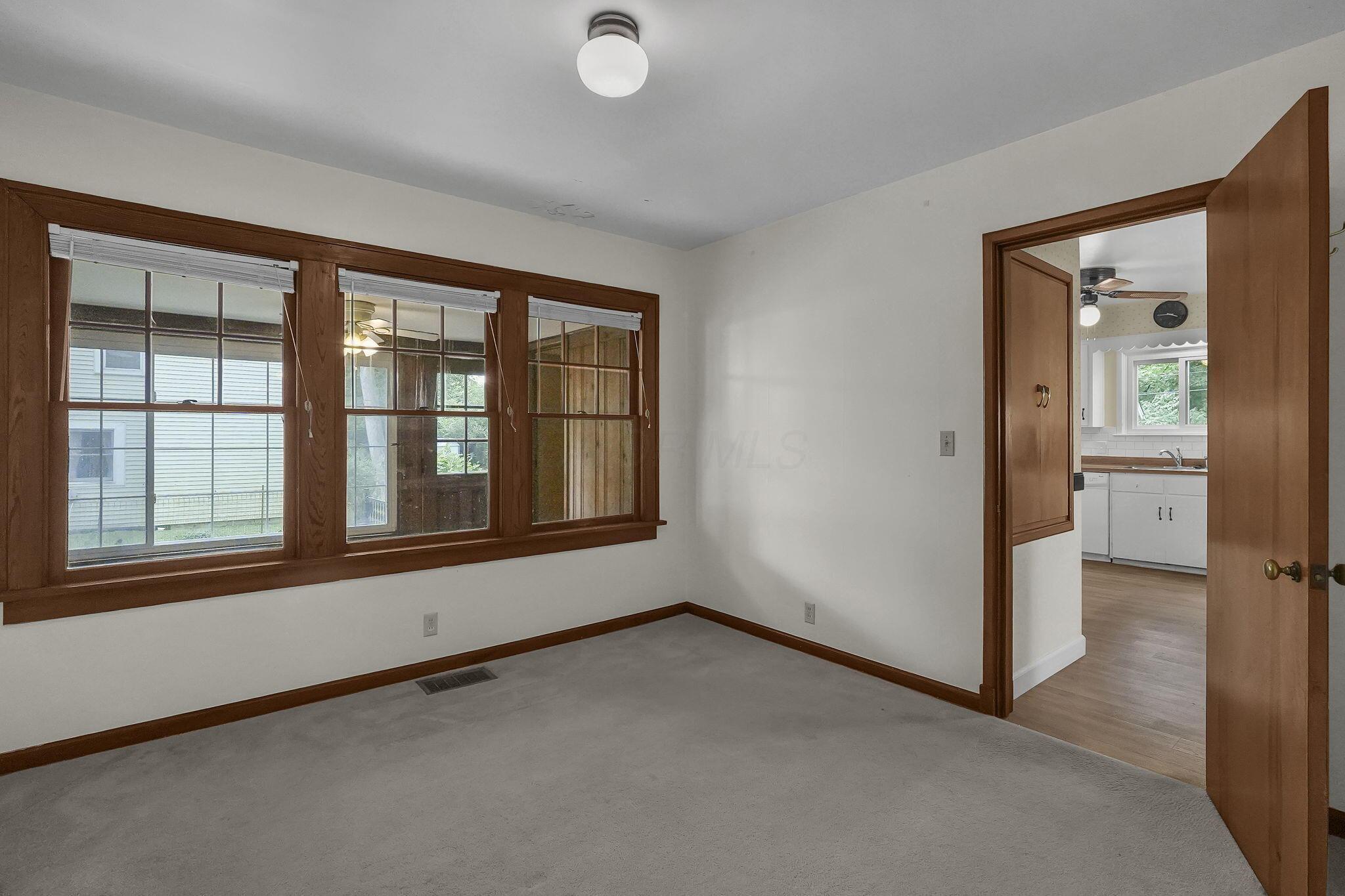 6105 Flora Villa Drive