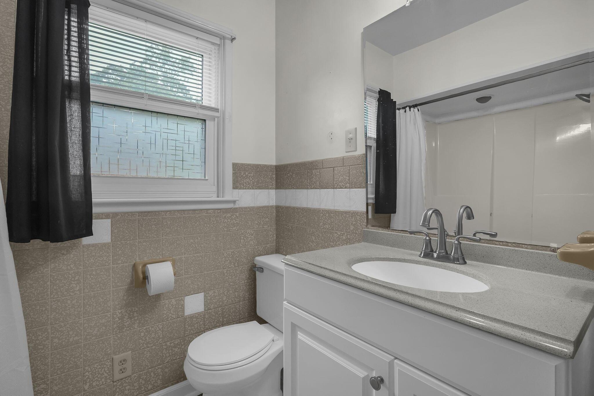 6105 Flora Villa Drive