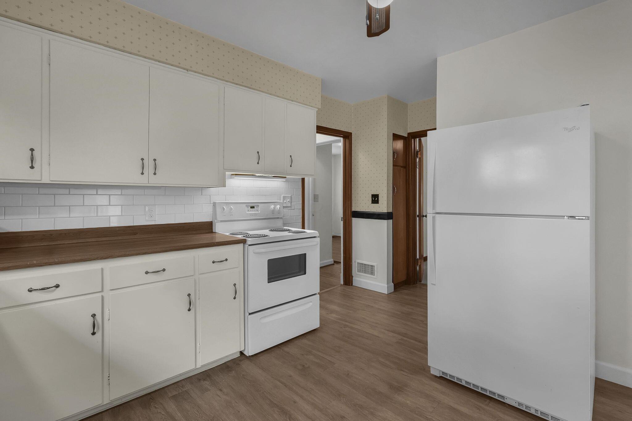 6105 Flora Villa Drive