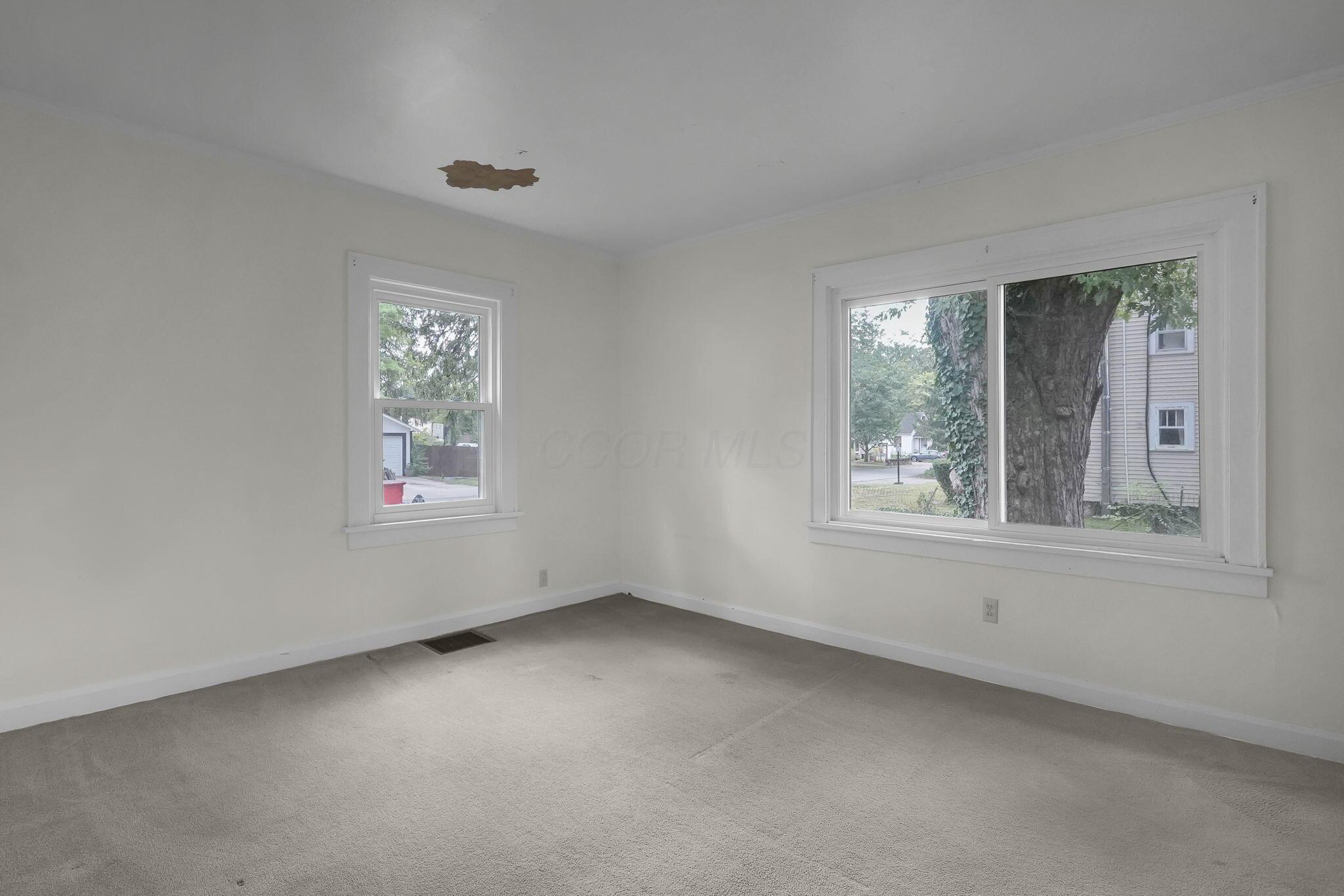 6105 Flora Villa Drive