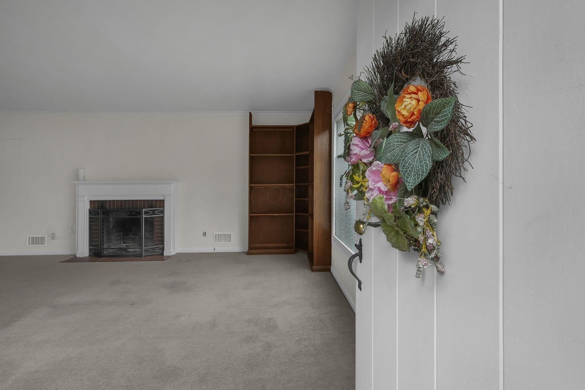 6105 Flora Villa Drive