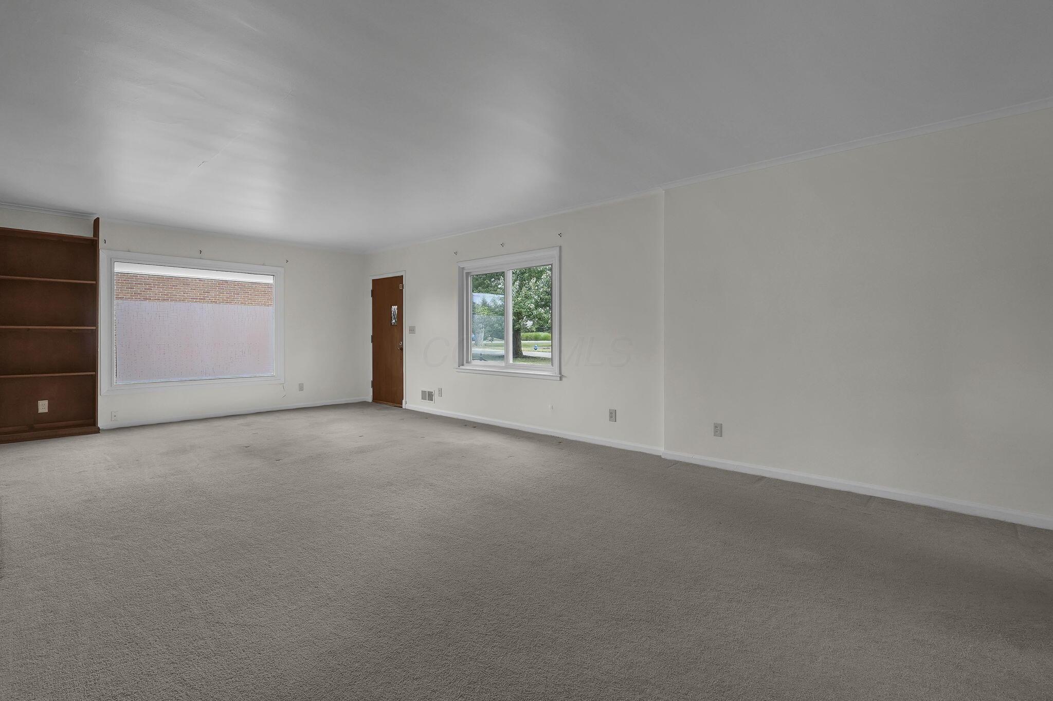 6105 Flora Villa Drive