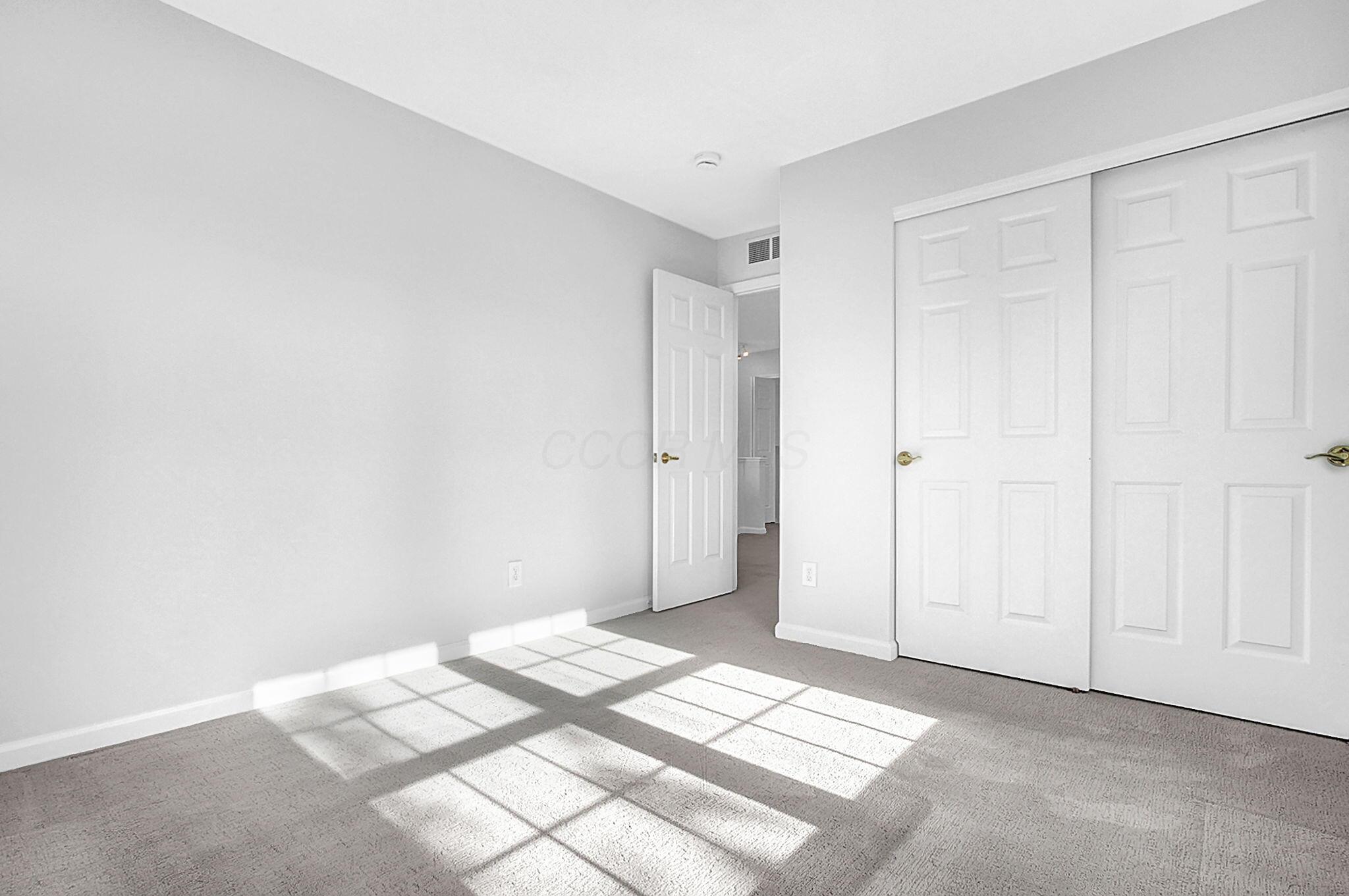 2571 Rustling Oak Boulevard
