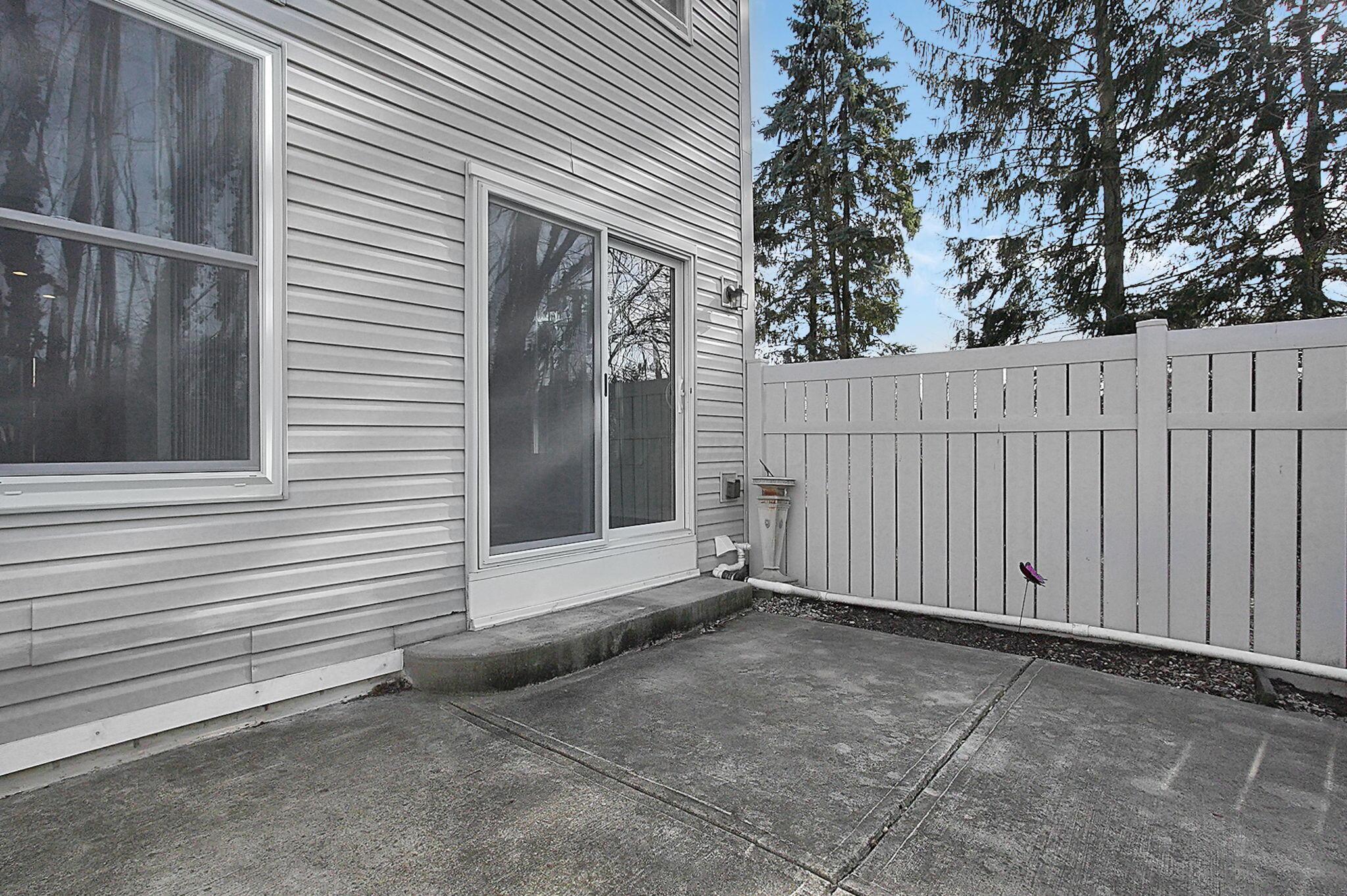 2571 Rustling Oak Boulevard