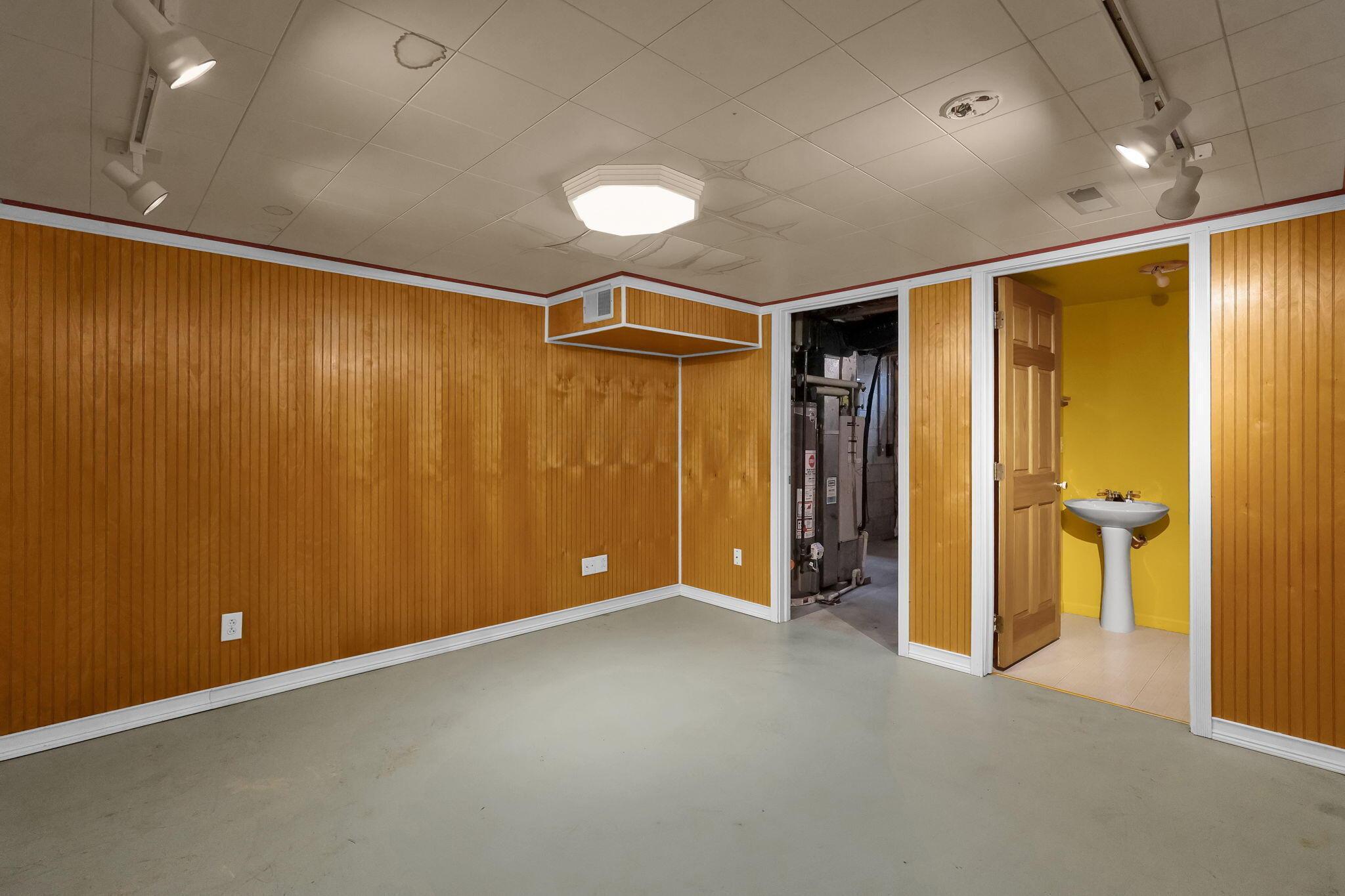 1730 Ridgebury Drive, 139D