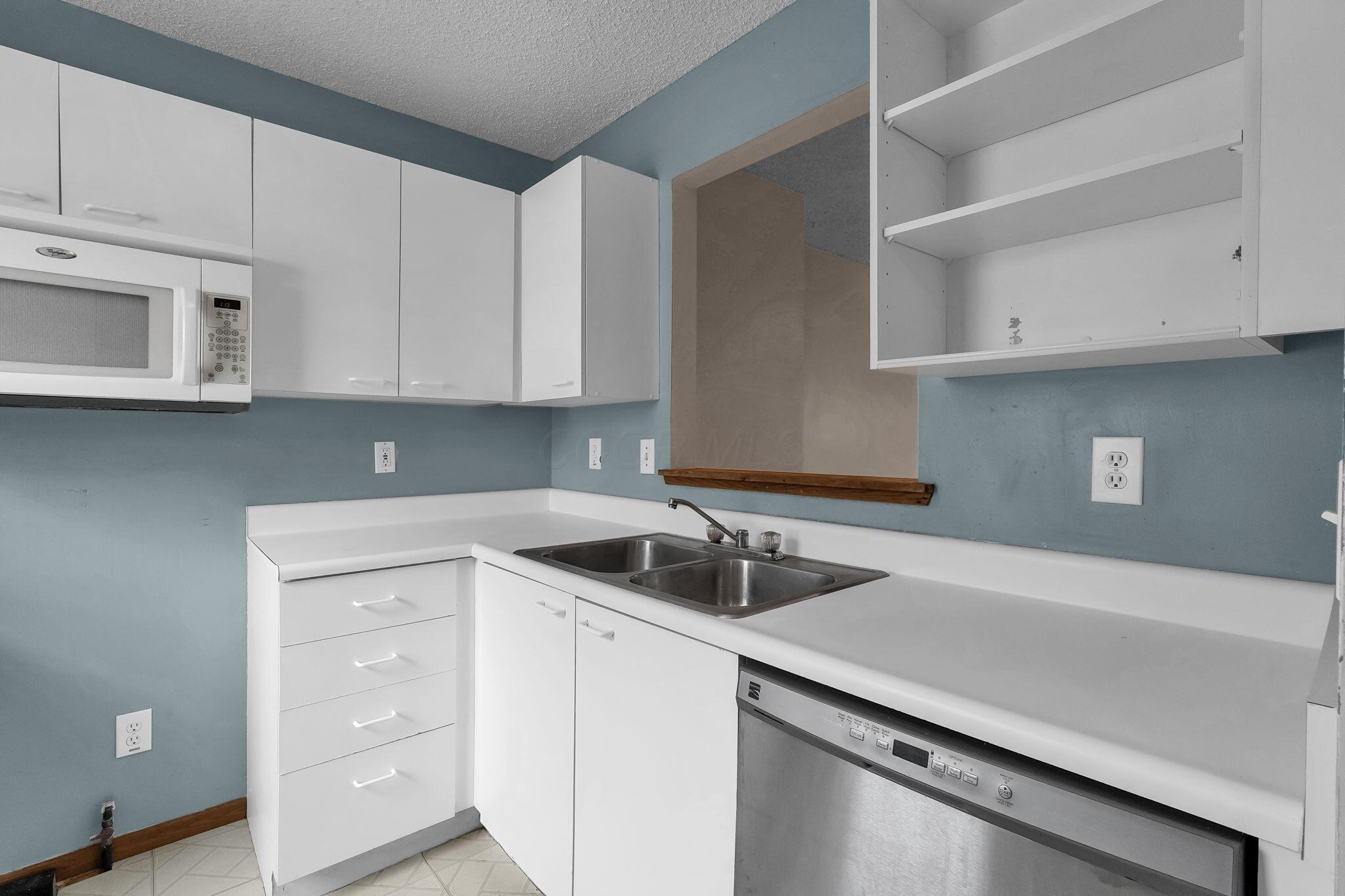 1730 Ridgebury Drive, 139D