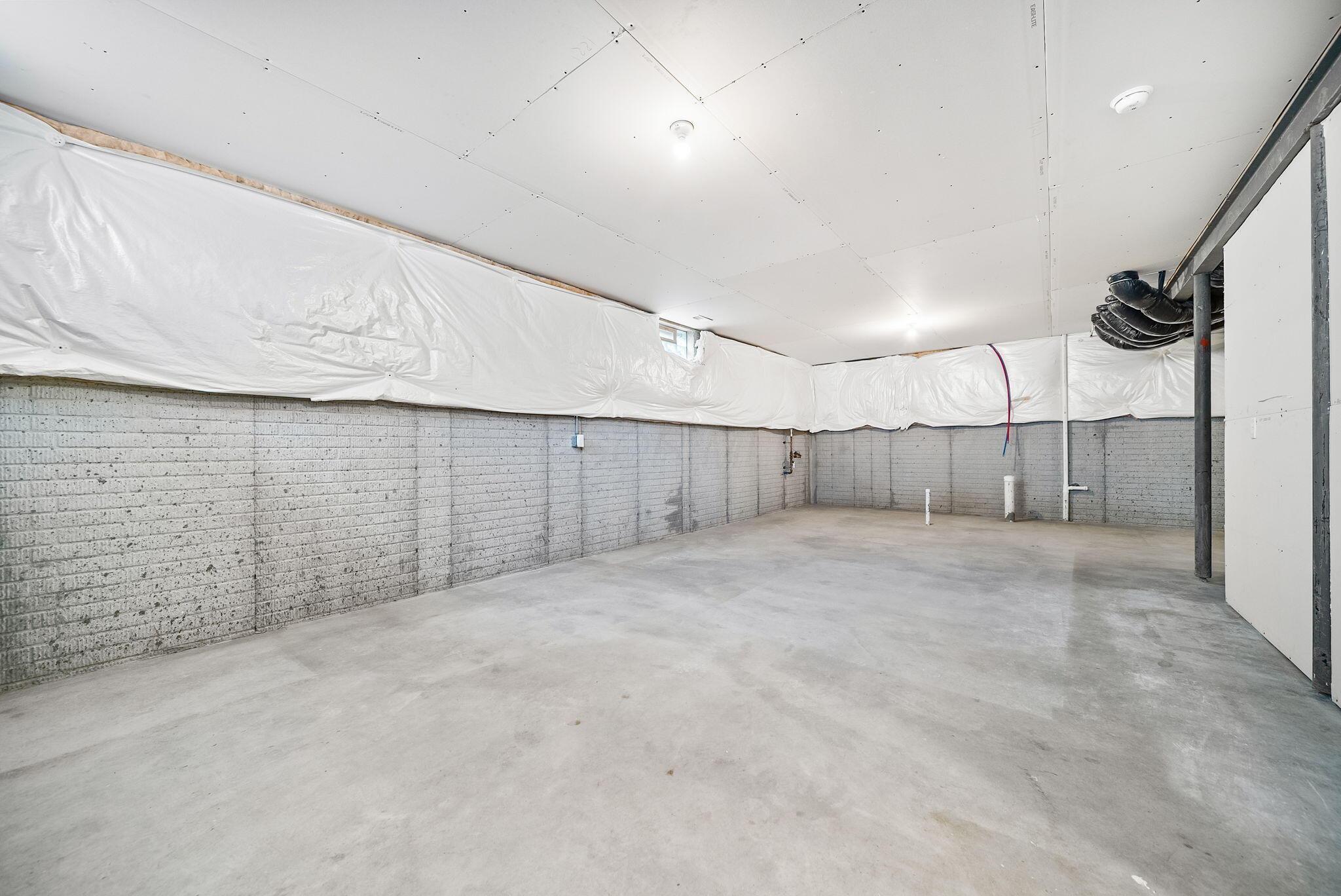 1161 S Washington Avenue