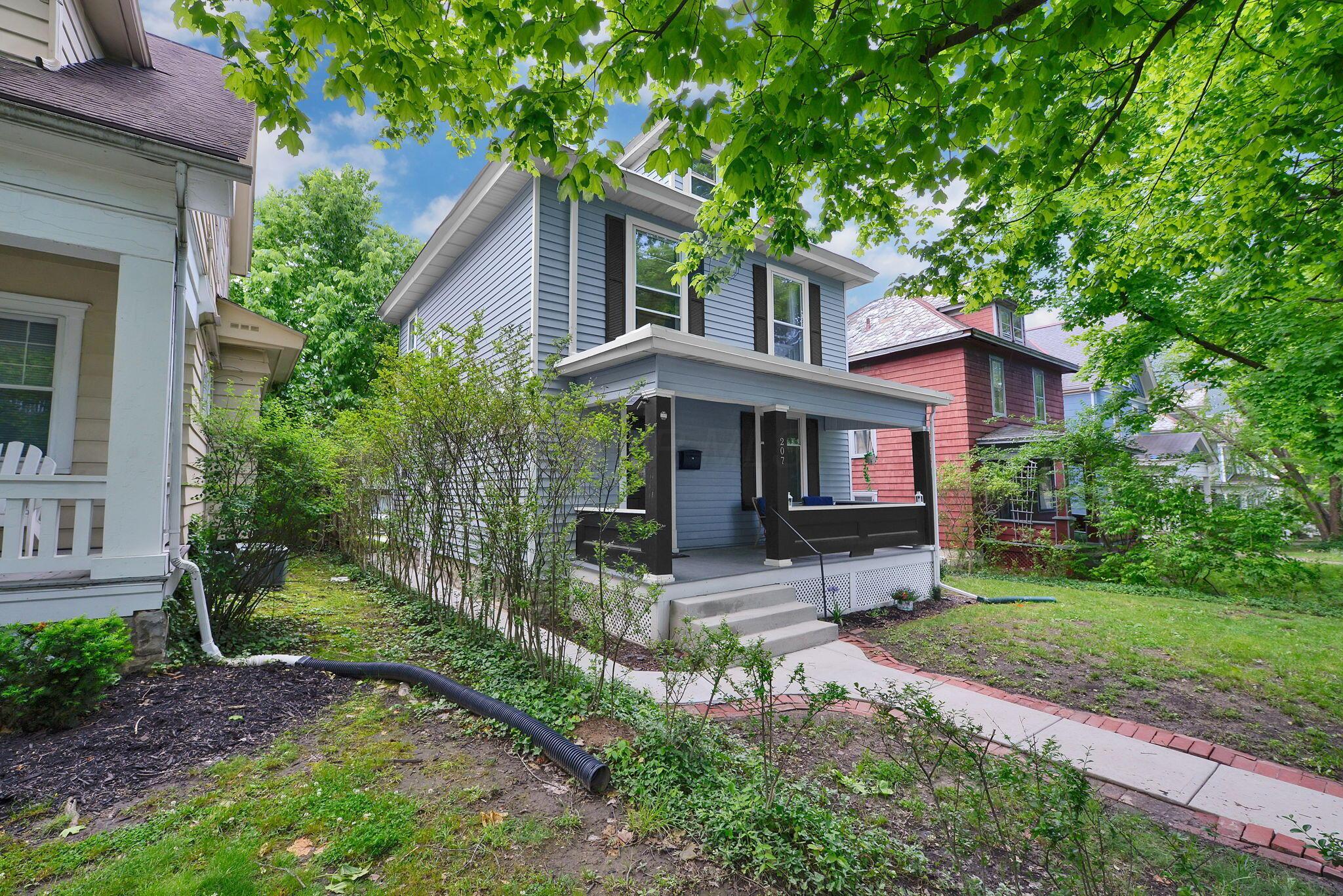 207 E Oakland Avenue