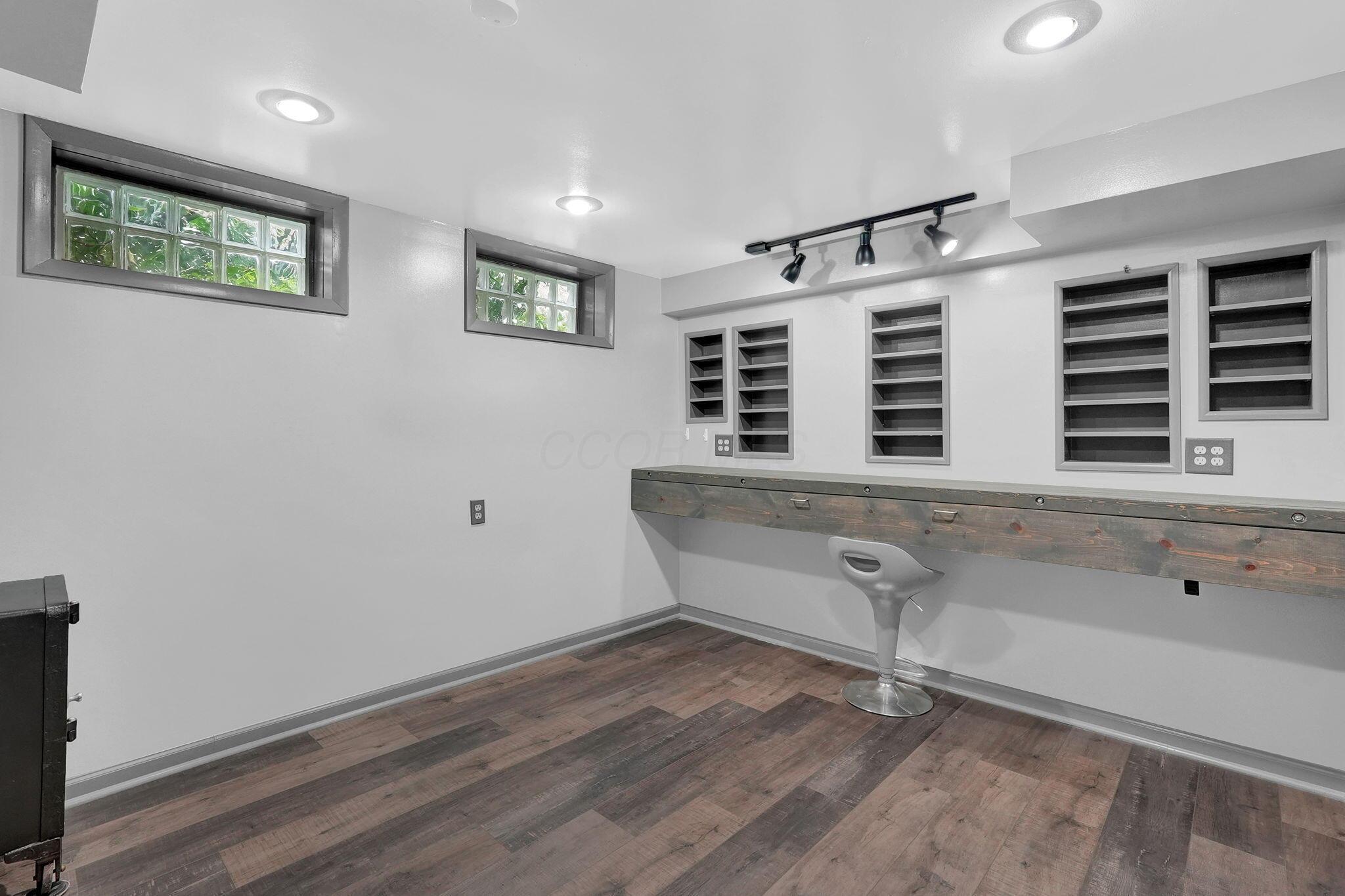 3437 Ridley Drive