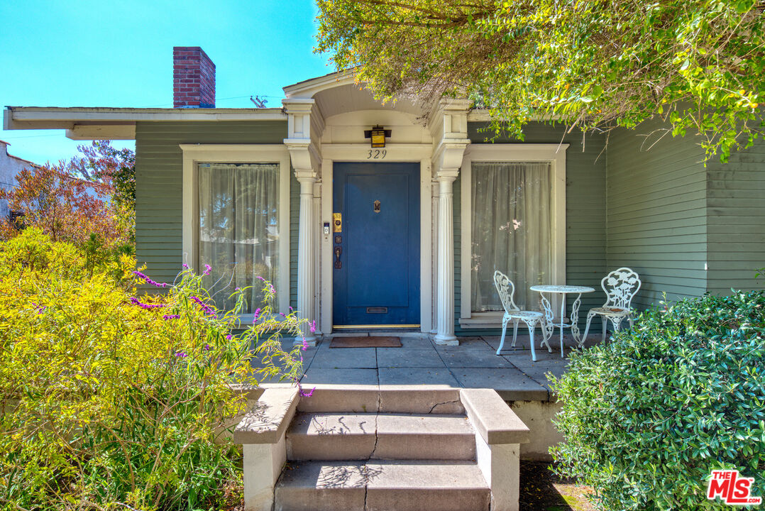 329 N Bronson Ave