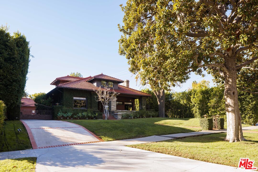 301 Lorraine Blvd