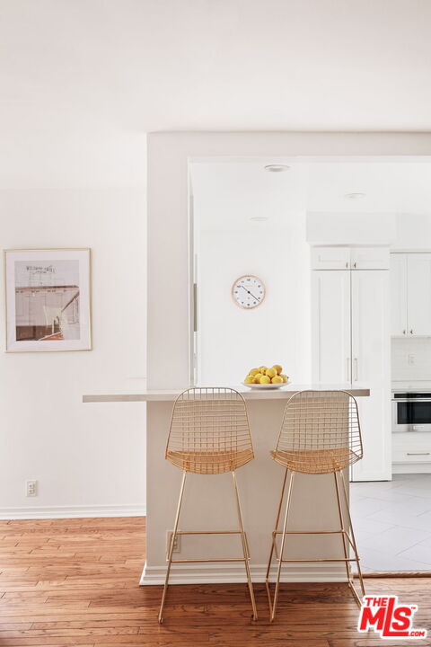 531 N Rossmore Ave Unit: 402