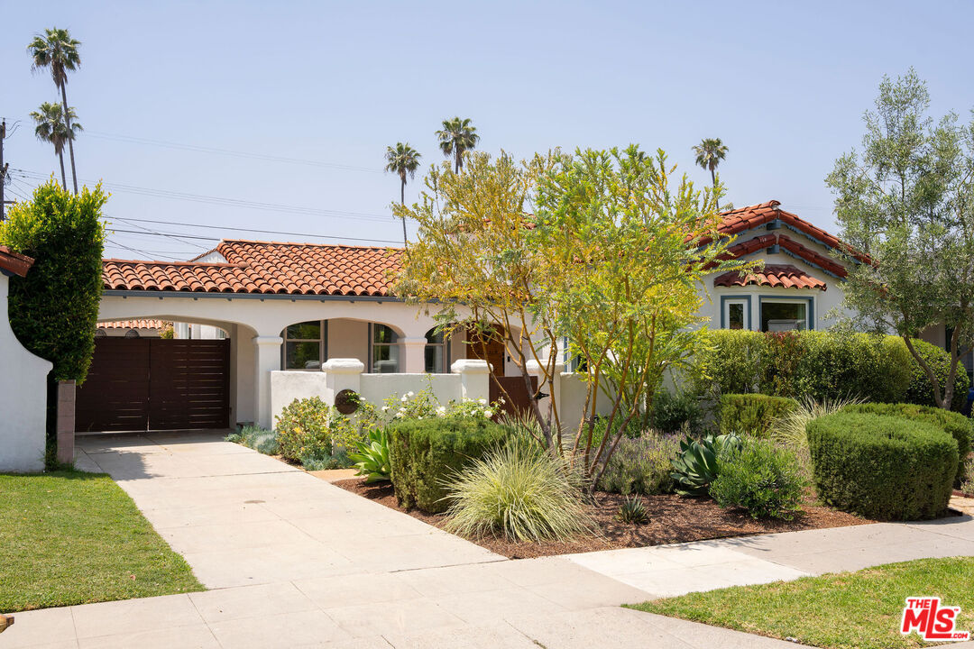 3827 Cherrywood Ave
