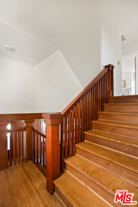 225 S Ardmore Ave