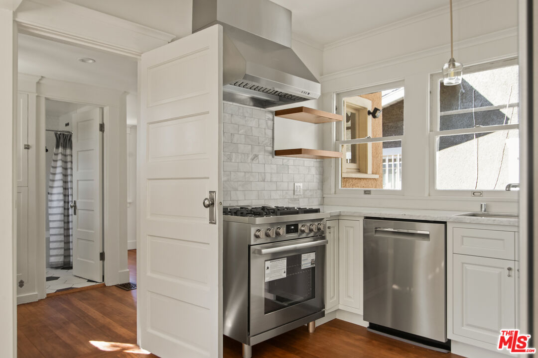 225 S Ardmore Ave