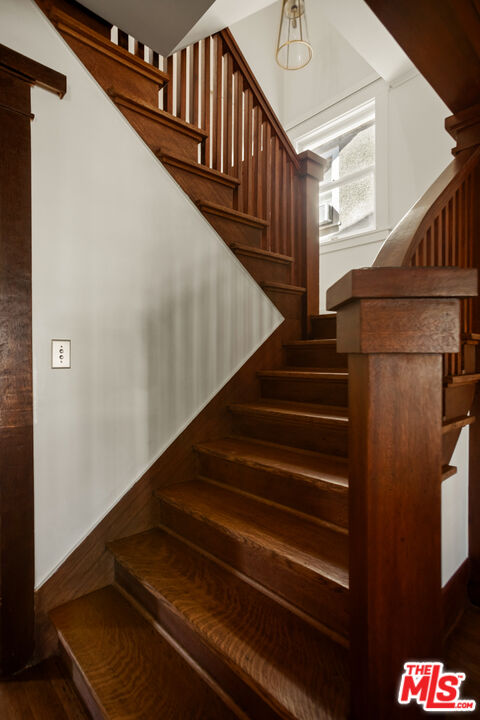 225 S Ardmore Ave