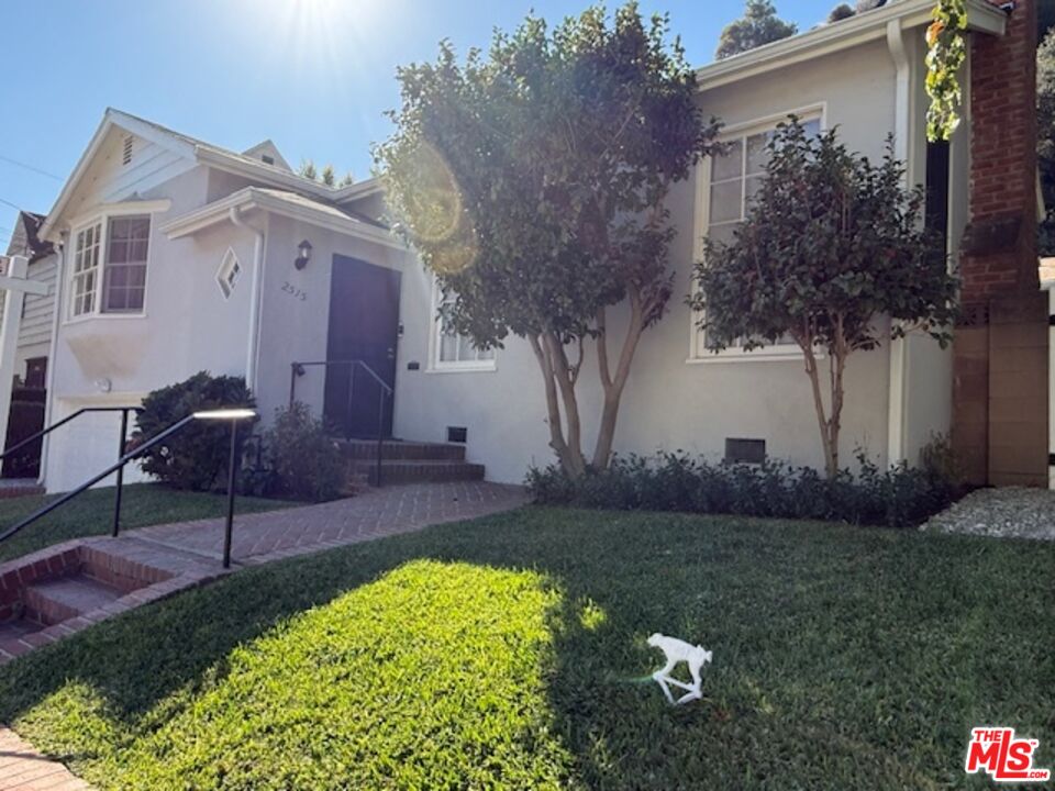 2515 Canyon Dr
