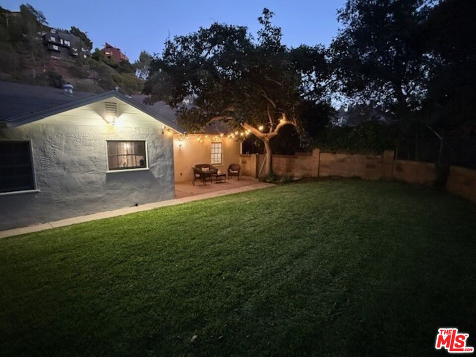 2515 Canyon Dr