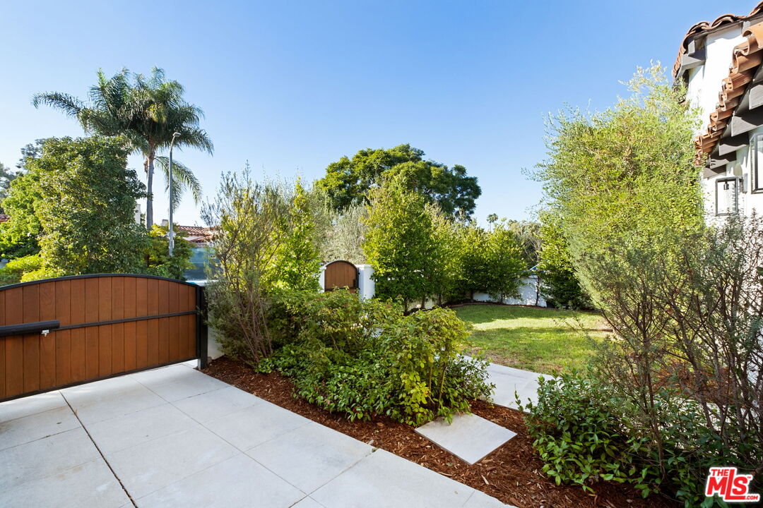 1768 S Ogden Dr