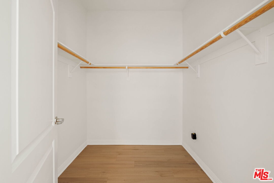 230 S Jackson St Unit: 301