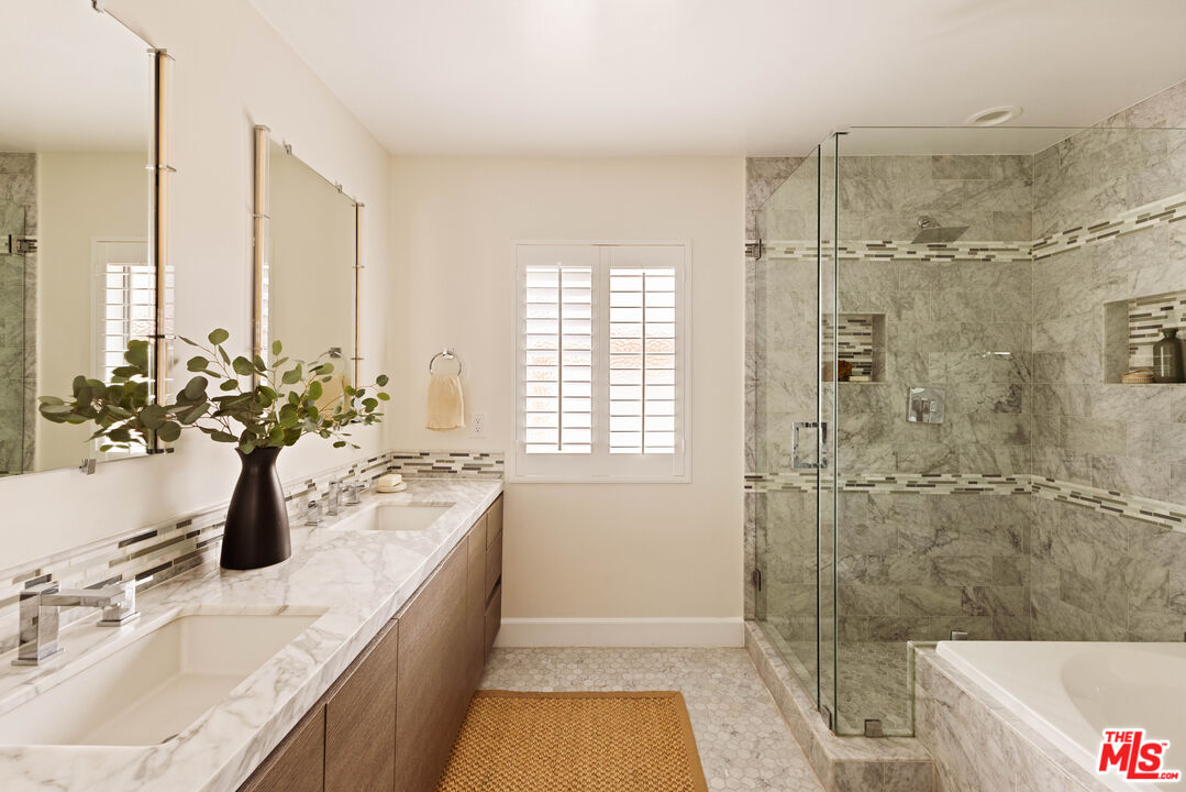 1520 S Beverly Glen Blvd Unit: 507