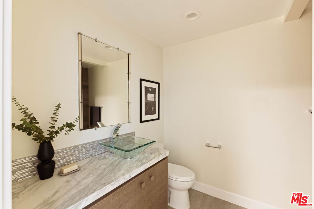 1520 S Beverly Glen Blvd Unit: 507