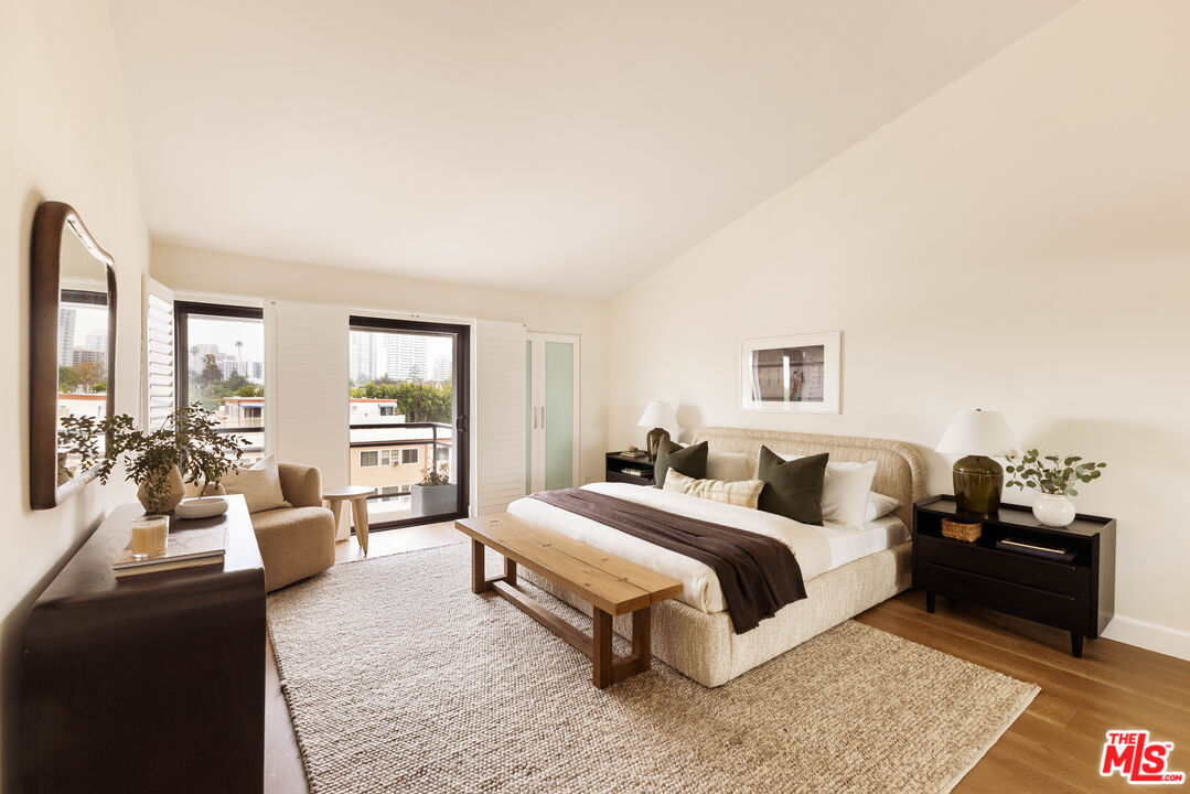 1520 S Beverly Glen Blvd Unit: 507