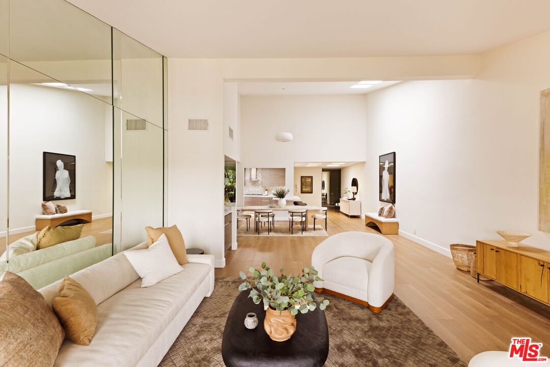 1520 S Beverly Glen Blvd Unit: 507