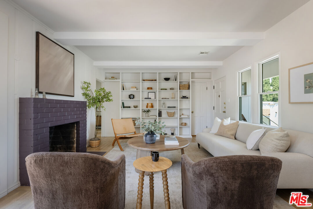 1647 Rotary Dr