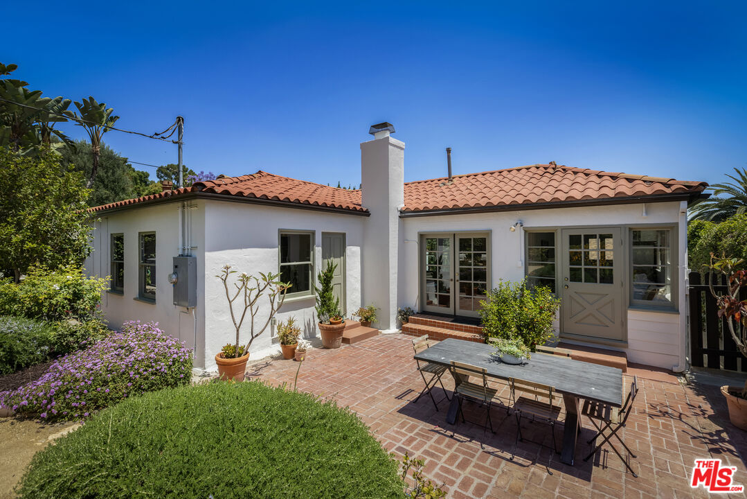 1647 Rotary Dr