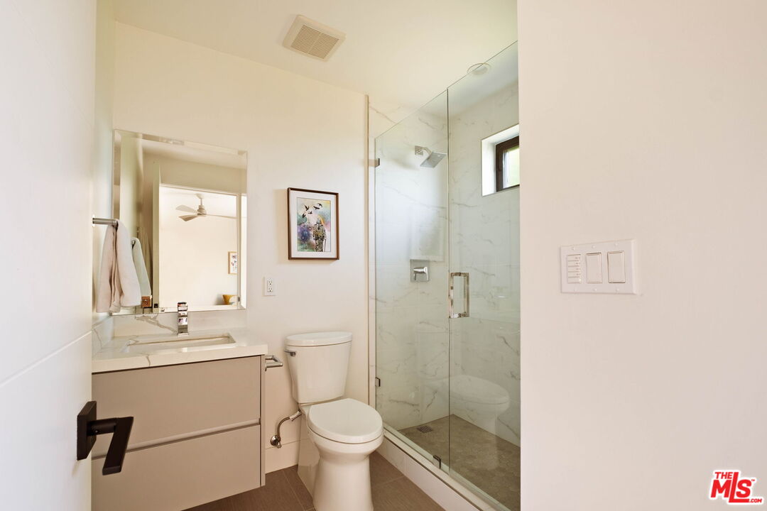 3256 Colony Cir