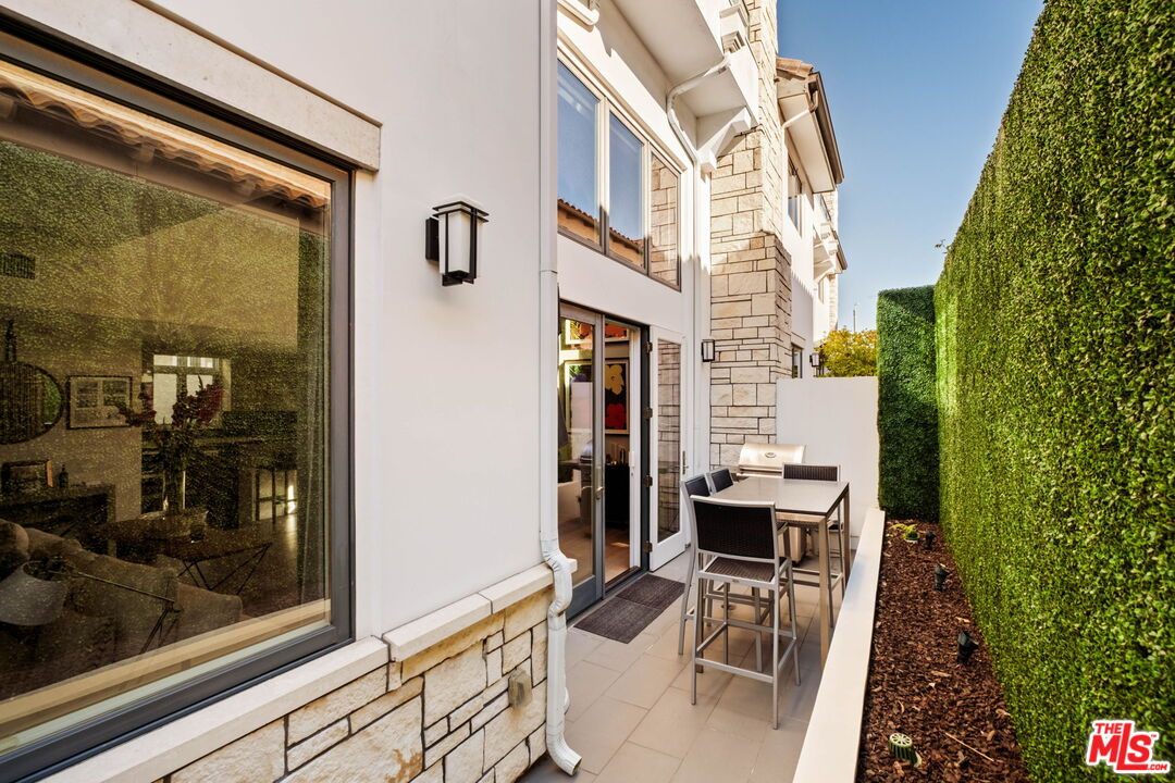 612 Lincoln Blvd Unit: 3