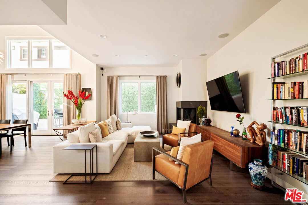 612 Lincoln Blvd Unit: 3