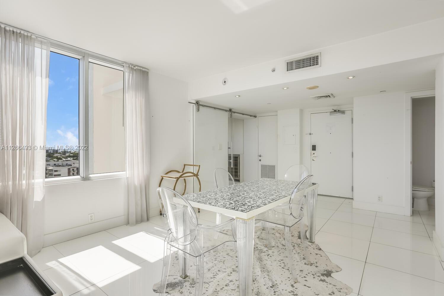 1100 West Ave Unit: 1102