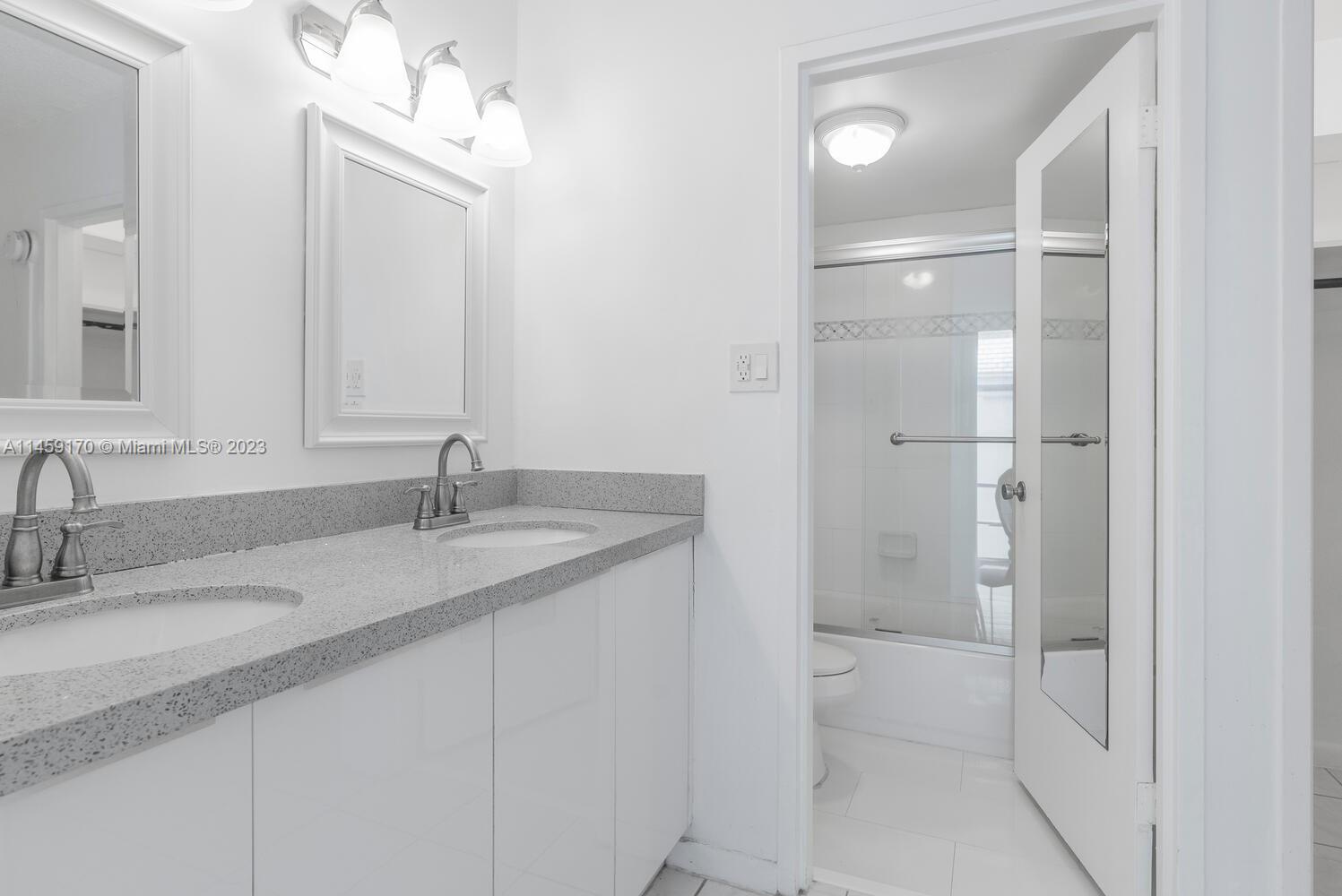 9225 Collins Ave Unit: 303