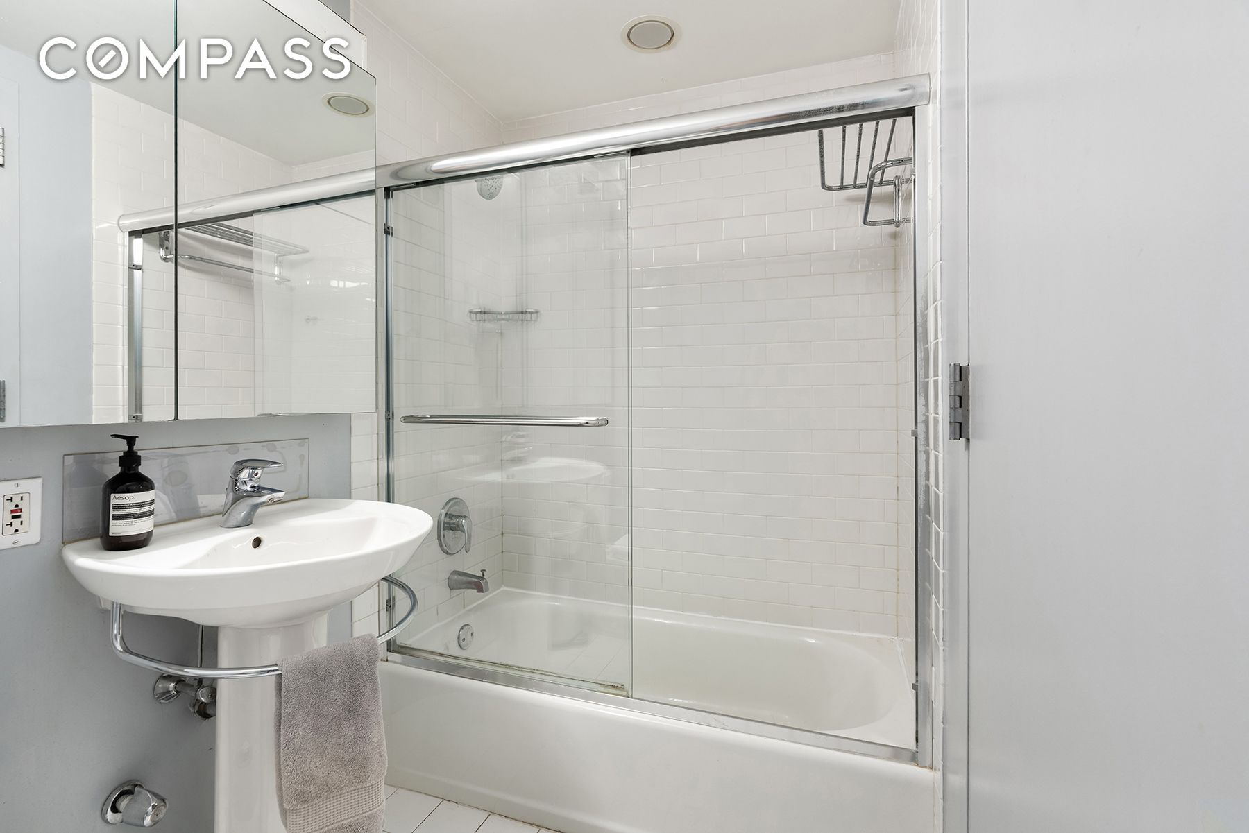 242 E 25th Street 3A