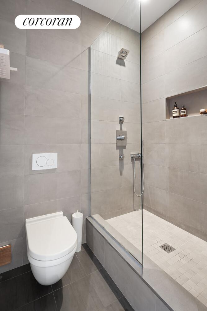 129 5TH Avenue 601