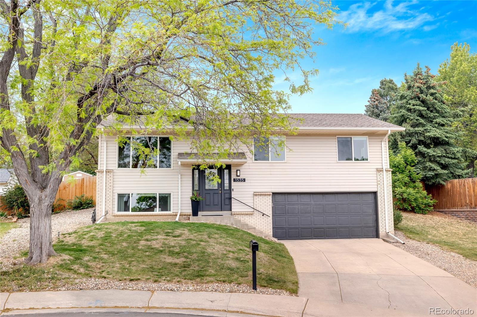 1535 S Zang Court