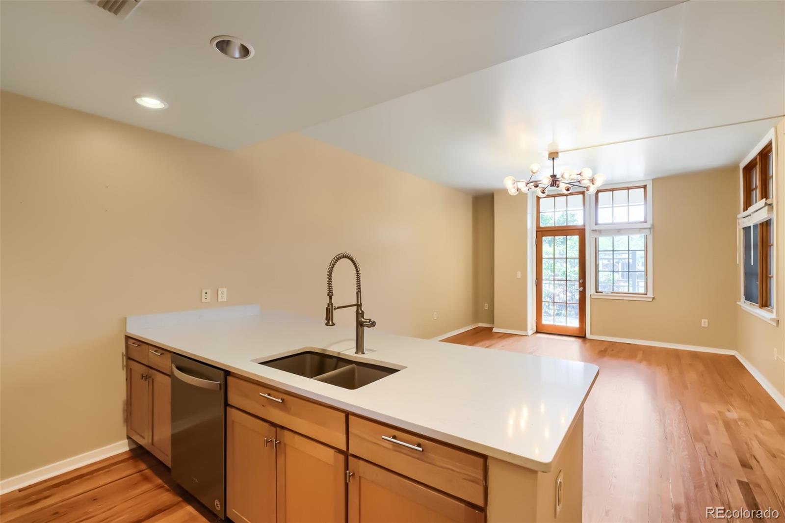 275 S Harrison Street Unit: 107