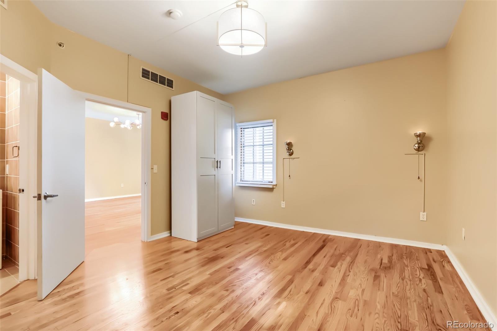 275 S Harrison Street Unit: 107
