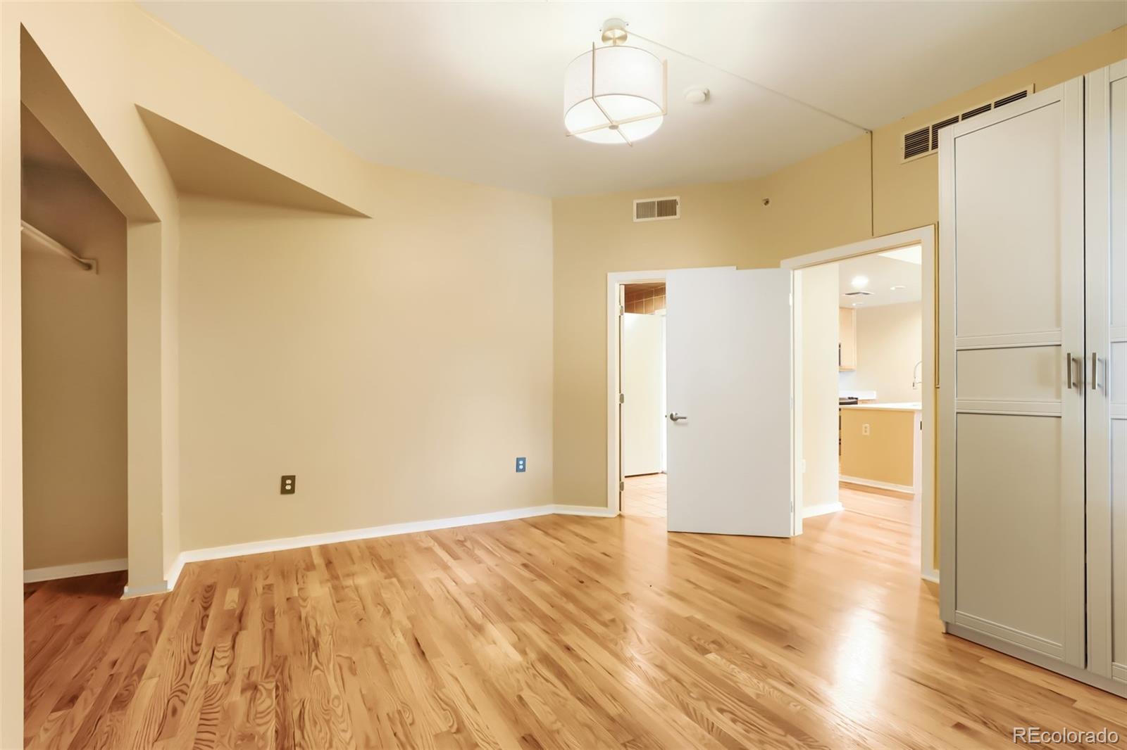 275 S Harrison Street Unit: 107