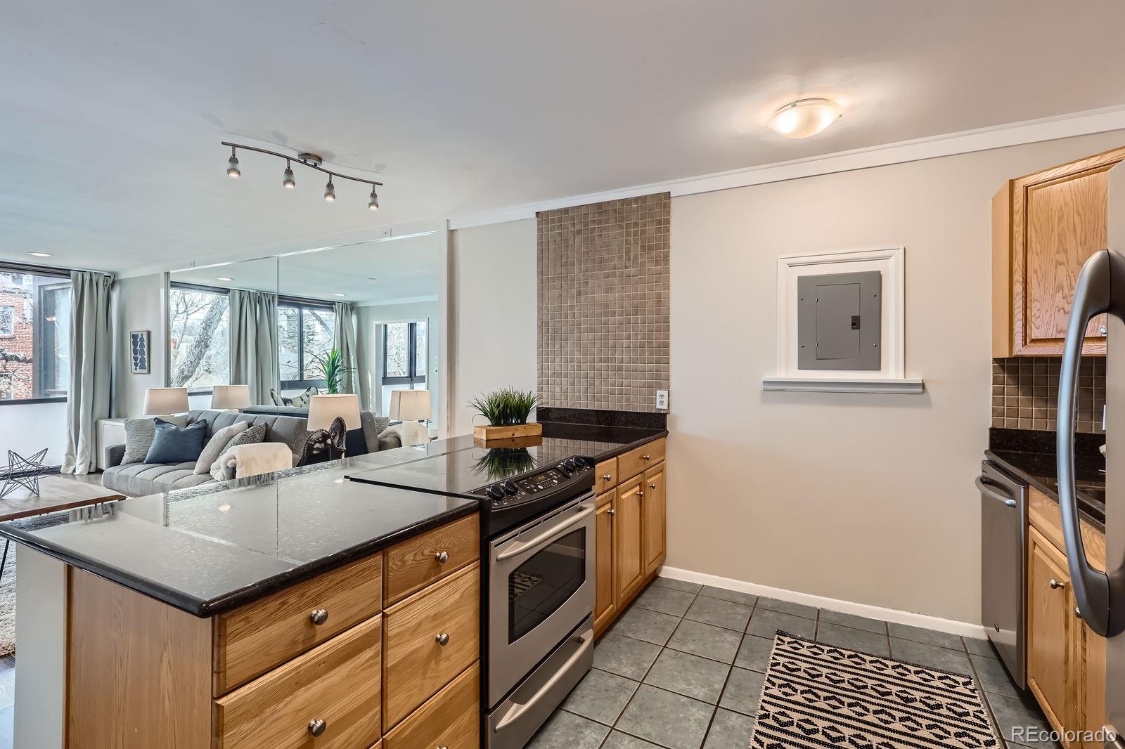 1050 N Corona Street Unit: 304