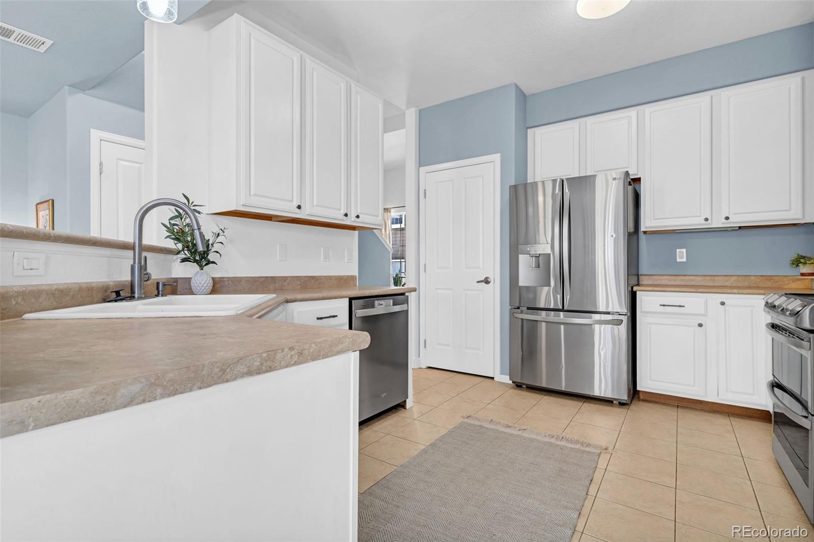 14700 E 104th Avenue Unit: 3201