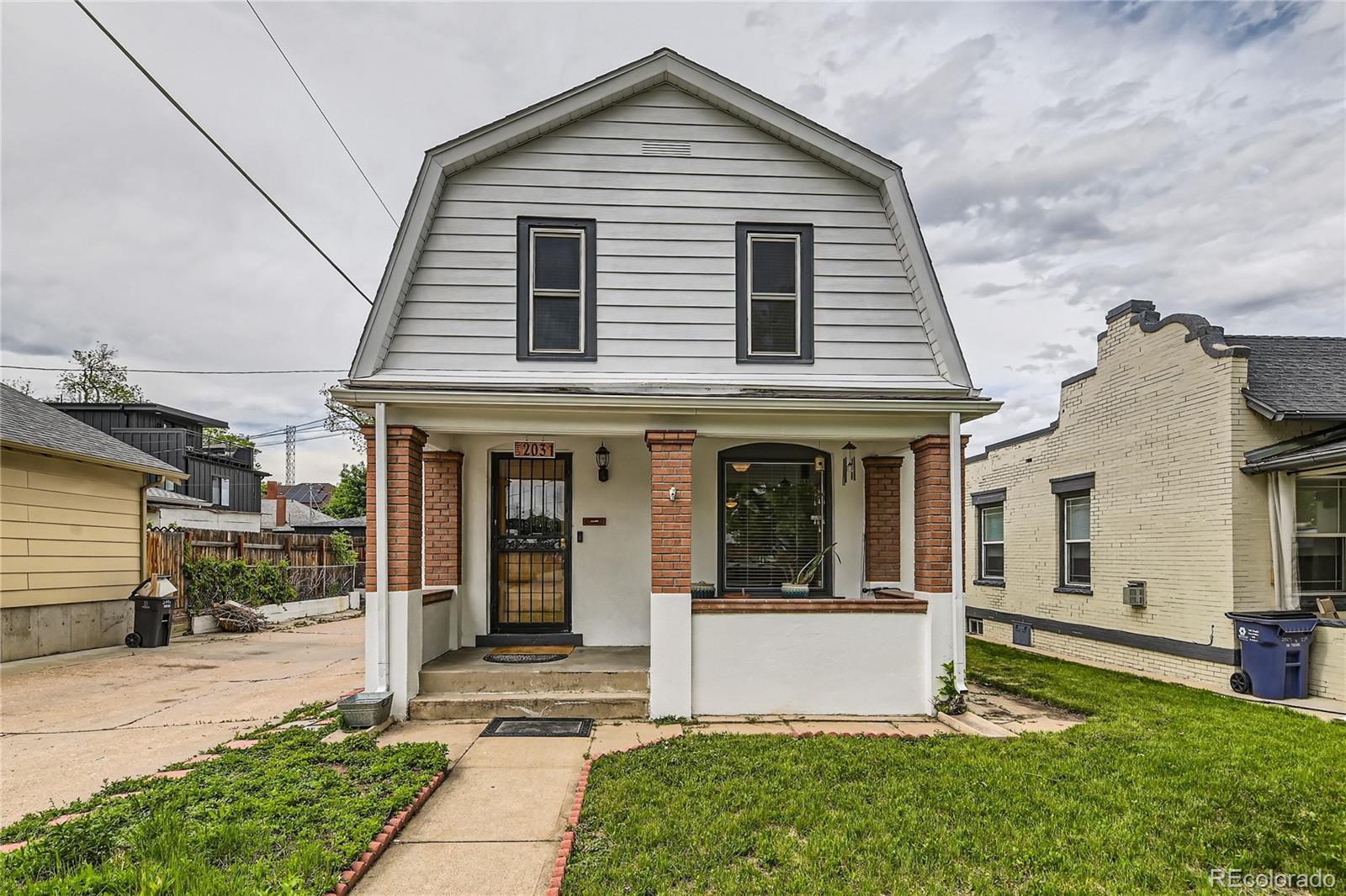 2031 W 37th Avenue