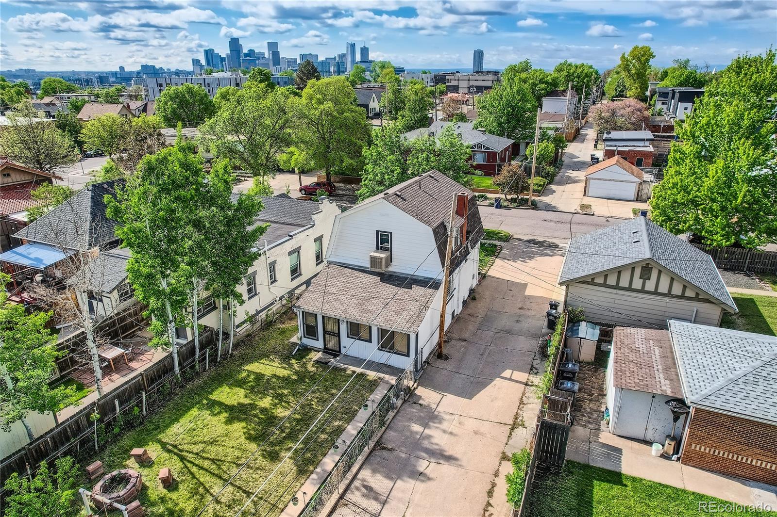 2031 W 37th Avenue