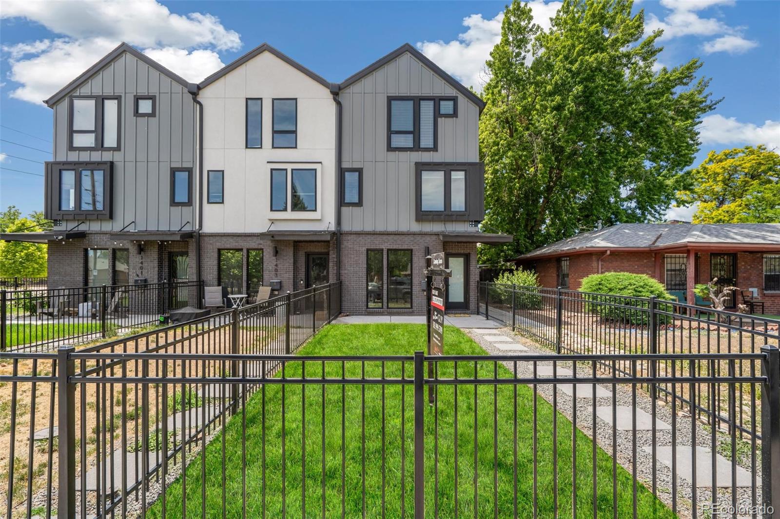 1405 N Yates Street