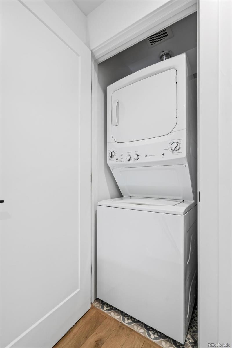 1405 N Yates Street