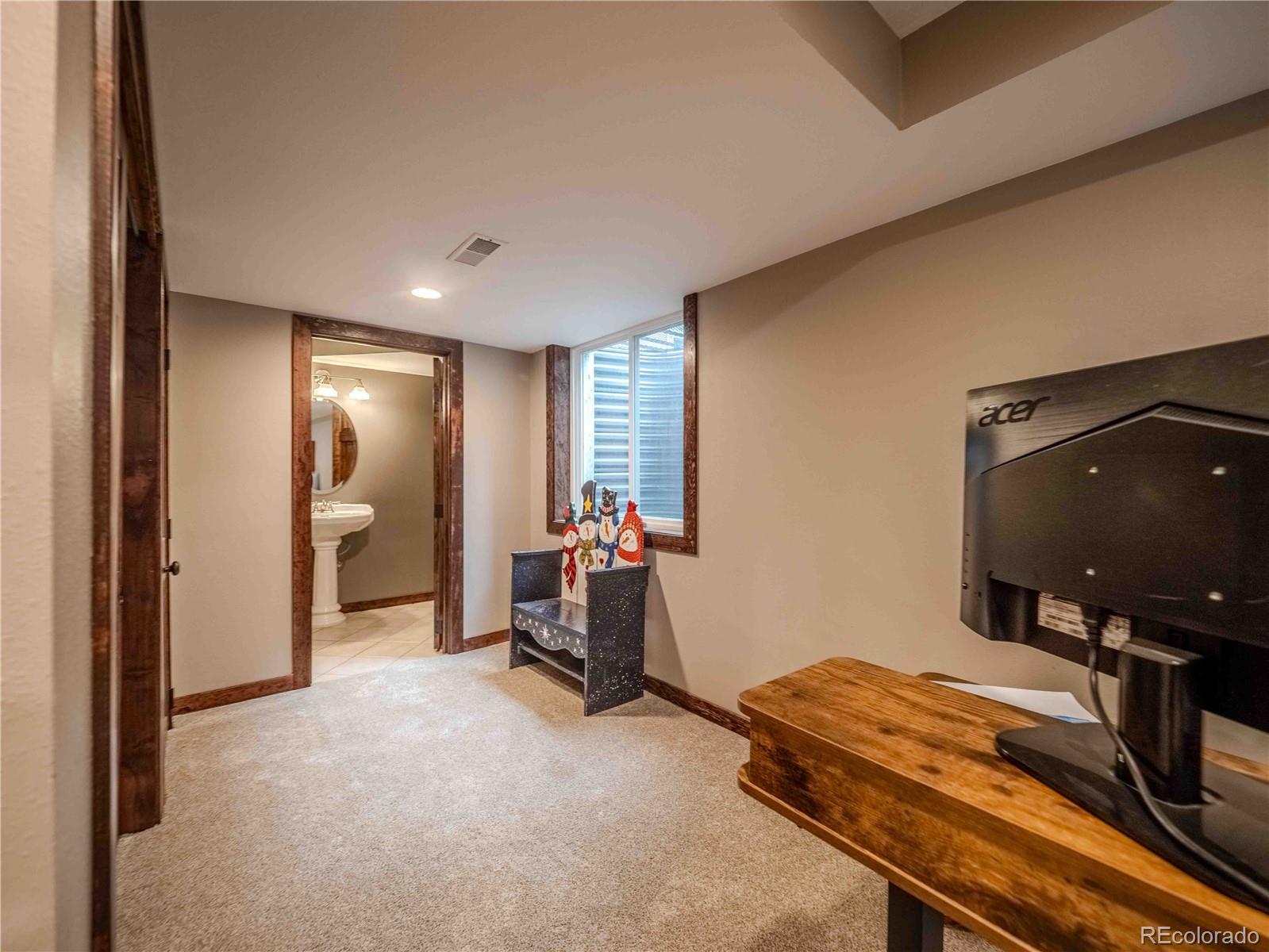 10071 Silver Maple Circle