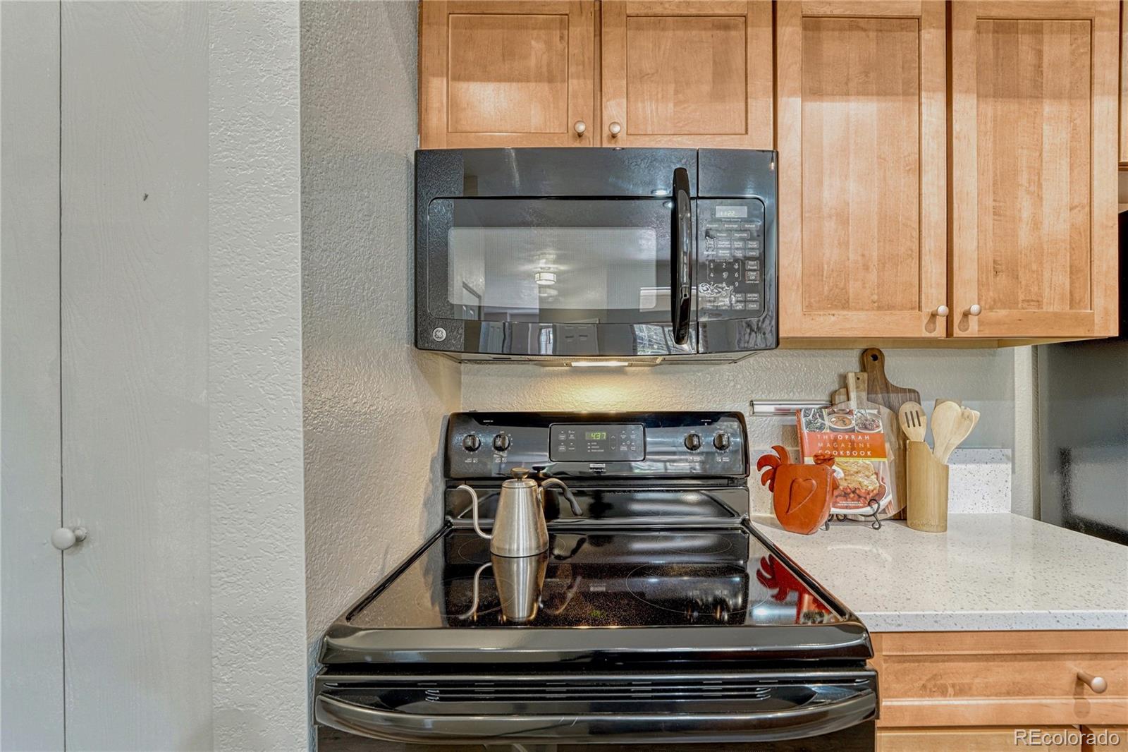 6001 S Yosemite Street Unit: B101